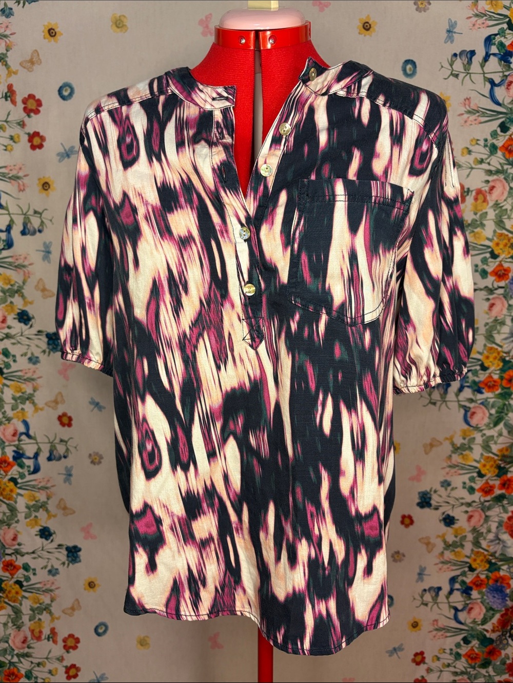 Westbound - Abalone Button Abstract Short Sleeve Button-Front Shirt 100% Lyocell